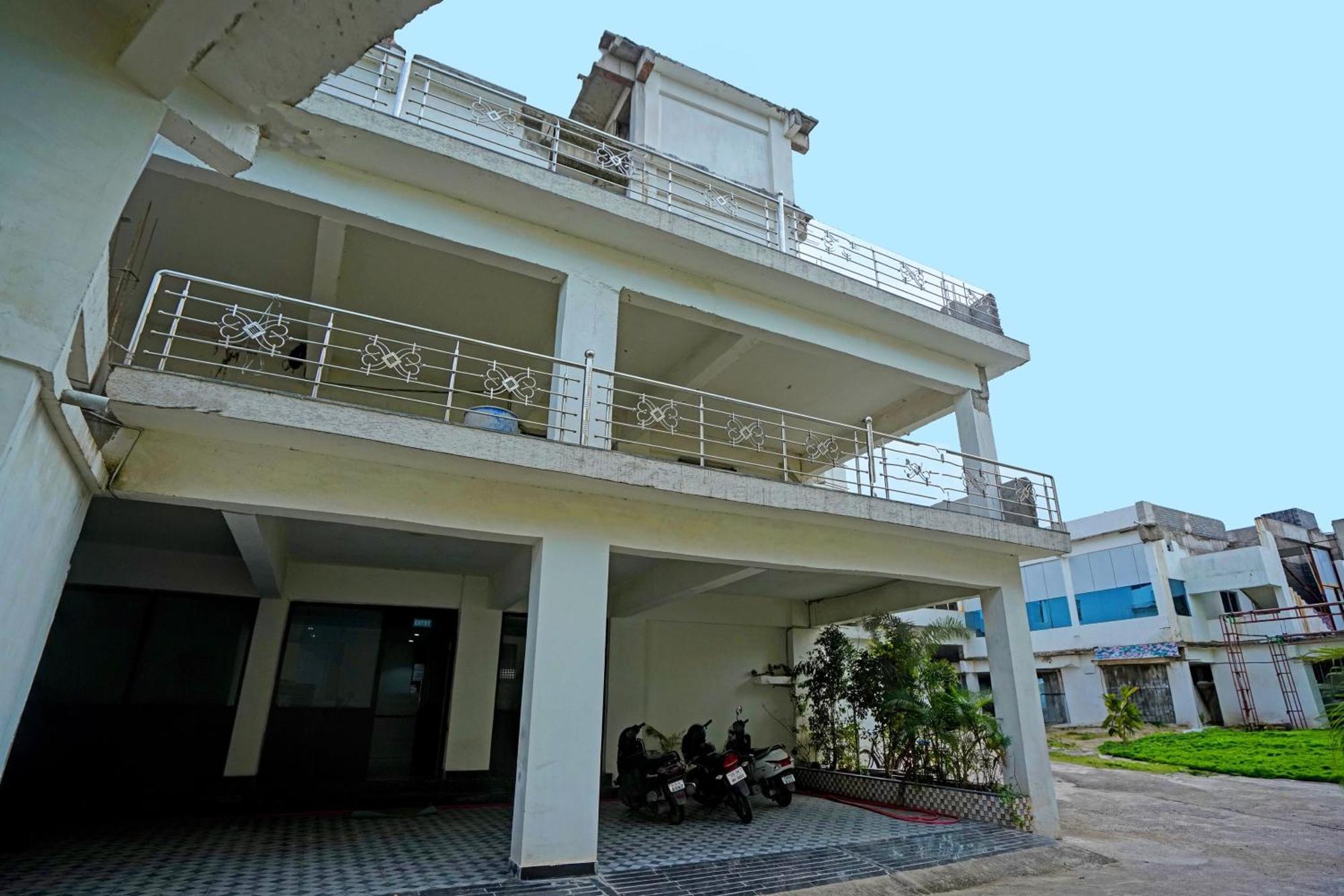 Hotel O Ss Palace Rāipur Extérieur photo