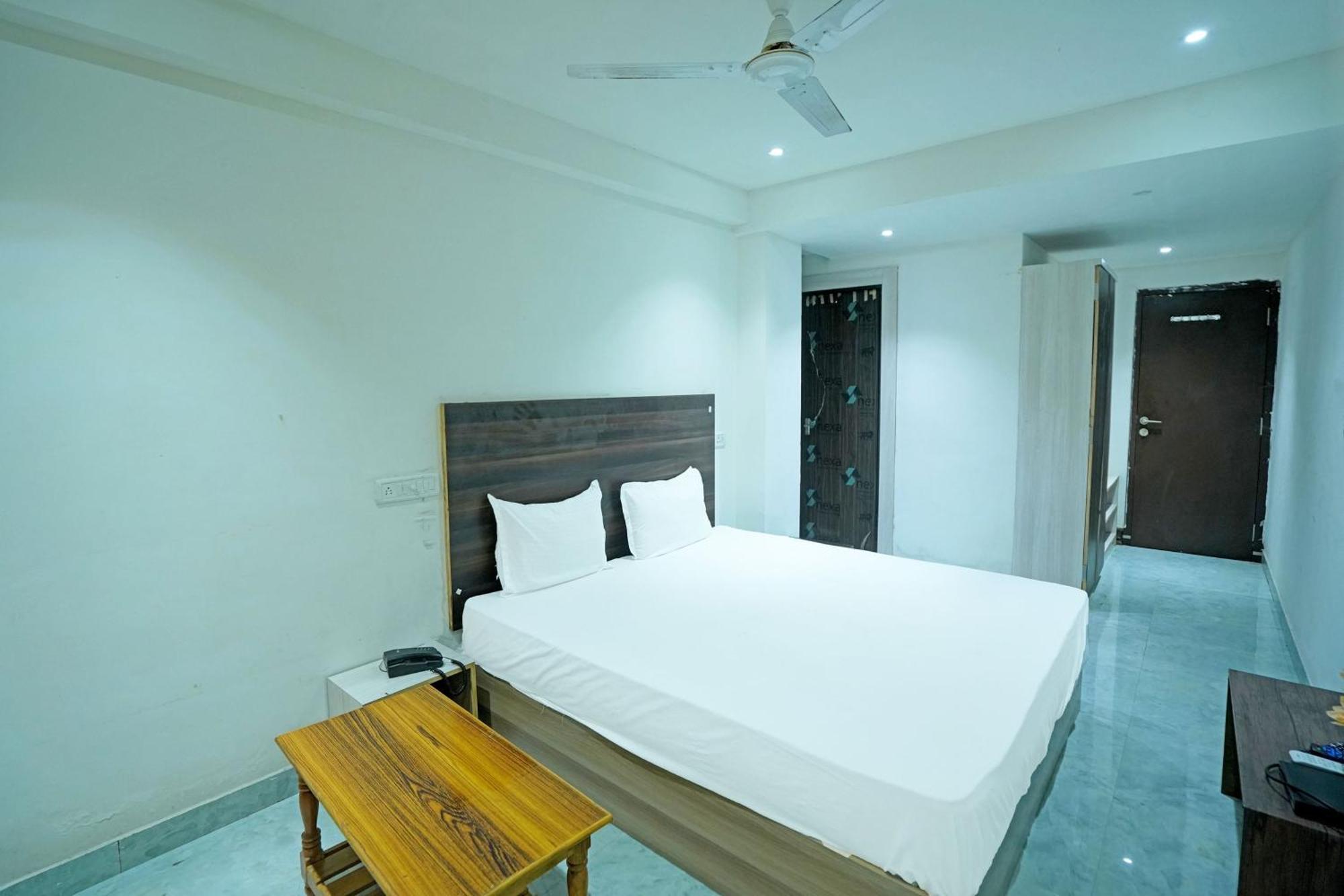 Hotel O Ss Palace Rāipur Extérieur photo